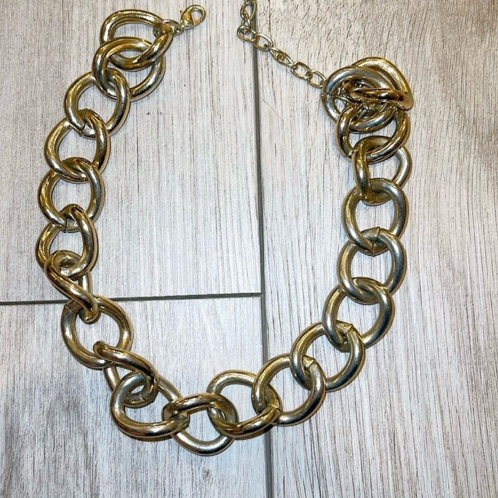 Gold Chain Link Necklace